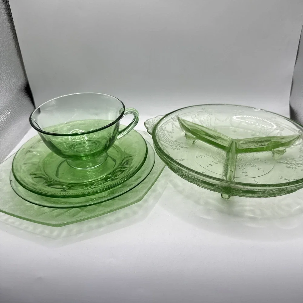 Vintage Uranium Green Depression Glass Mixed Lot  UV Glow (imperfections-read)